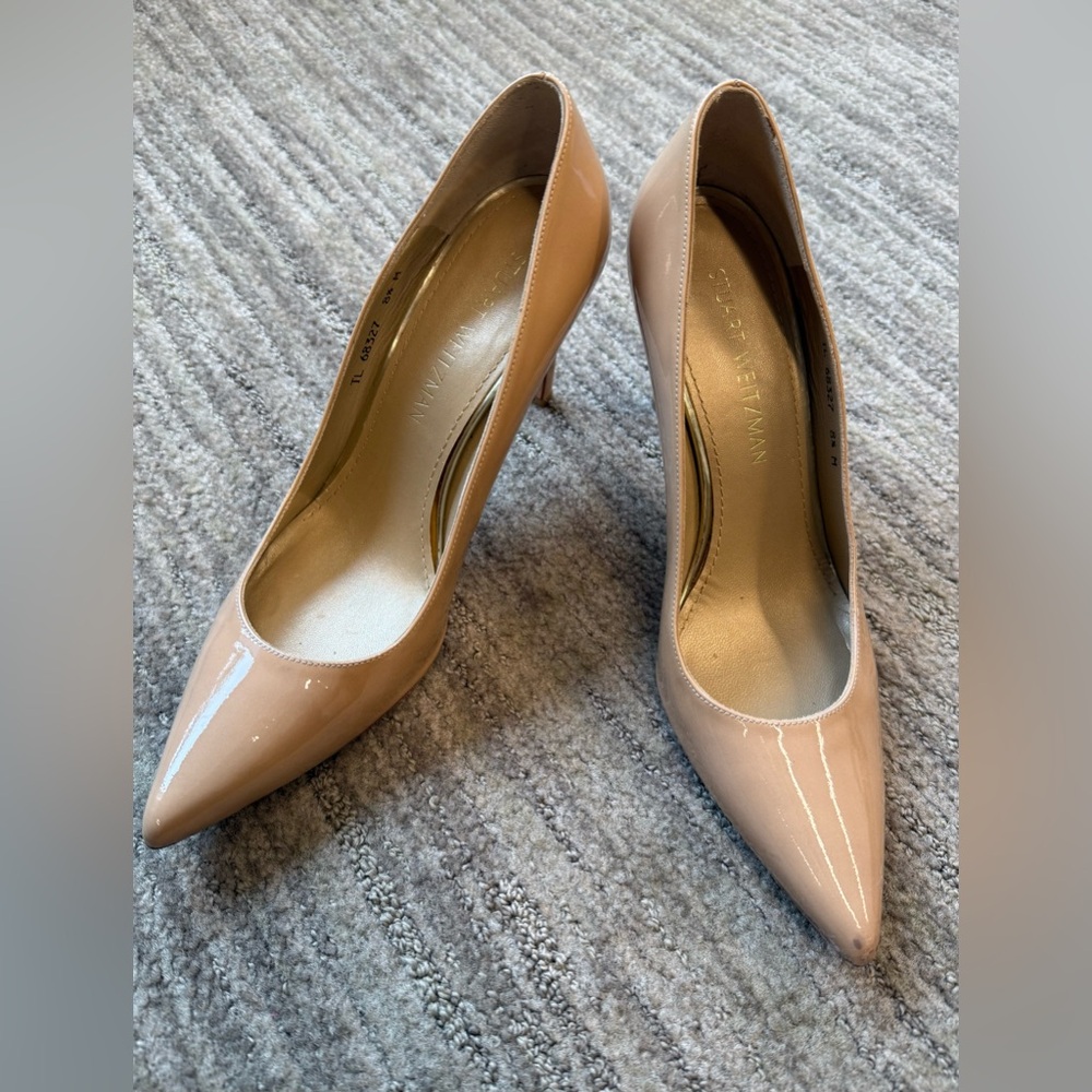 Stuart Weitzman Nude Patent Leather Heels (Pre-loved) - Size 8.5 - Heels (3.75”)